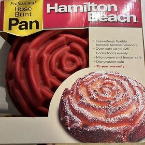 NIB! Hamilton Beach rose bunt pan 🌹